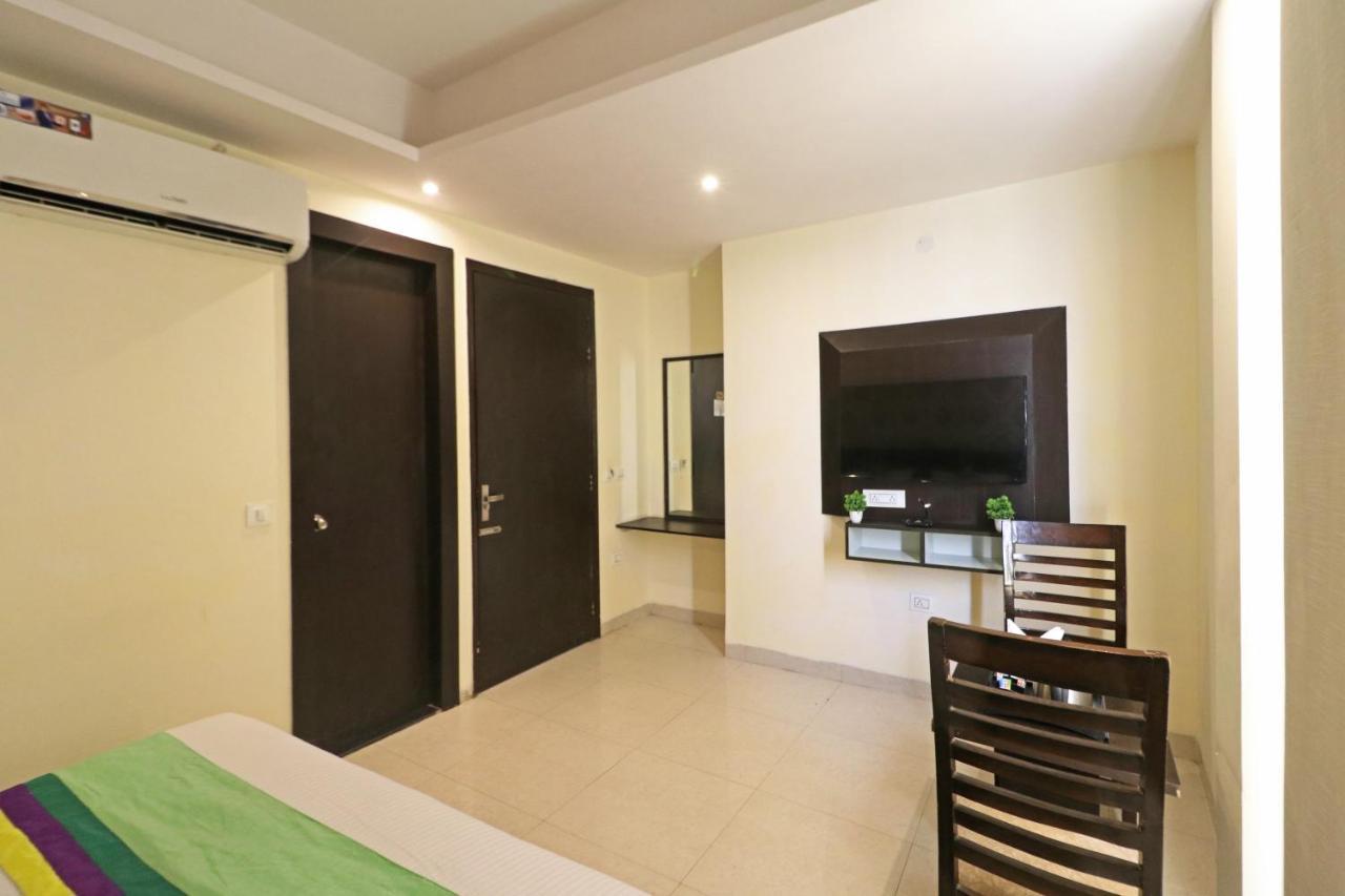 نيودلهي Hotel Paragon Suites المظهر الخارجي الصورة