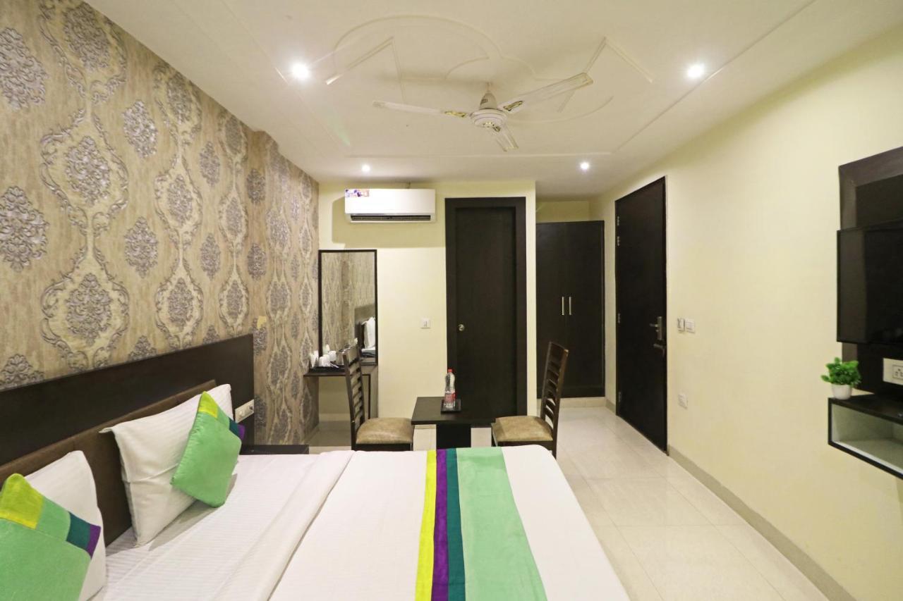 نيودلهي Hotel Paragon Suites المظهر الخارجي الصورة