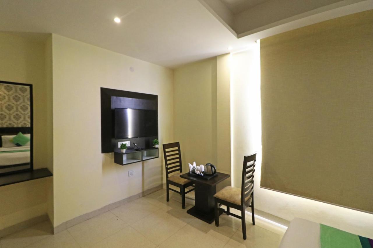 نيودلهي Hotel Paragon Suites المظهر الخارجي الصورة