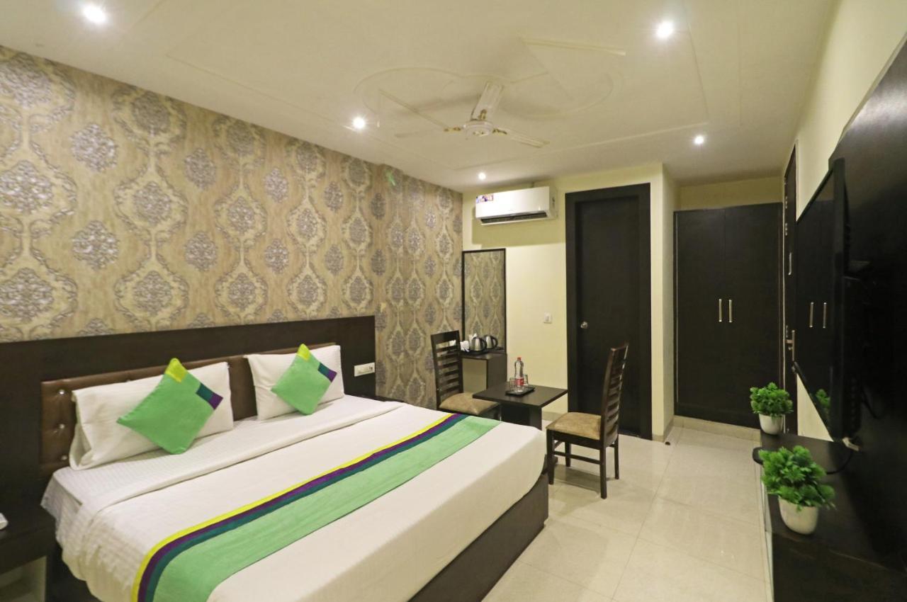 نيودلهي Hotel Paragon Suites المظهر الخارجي الصورة