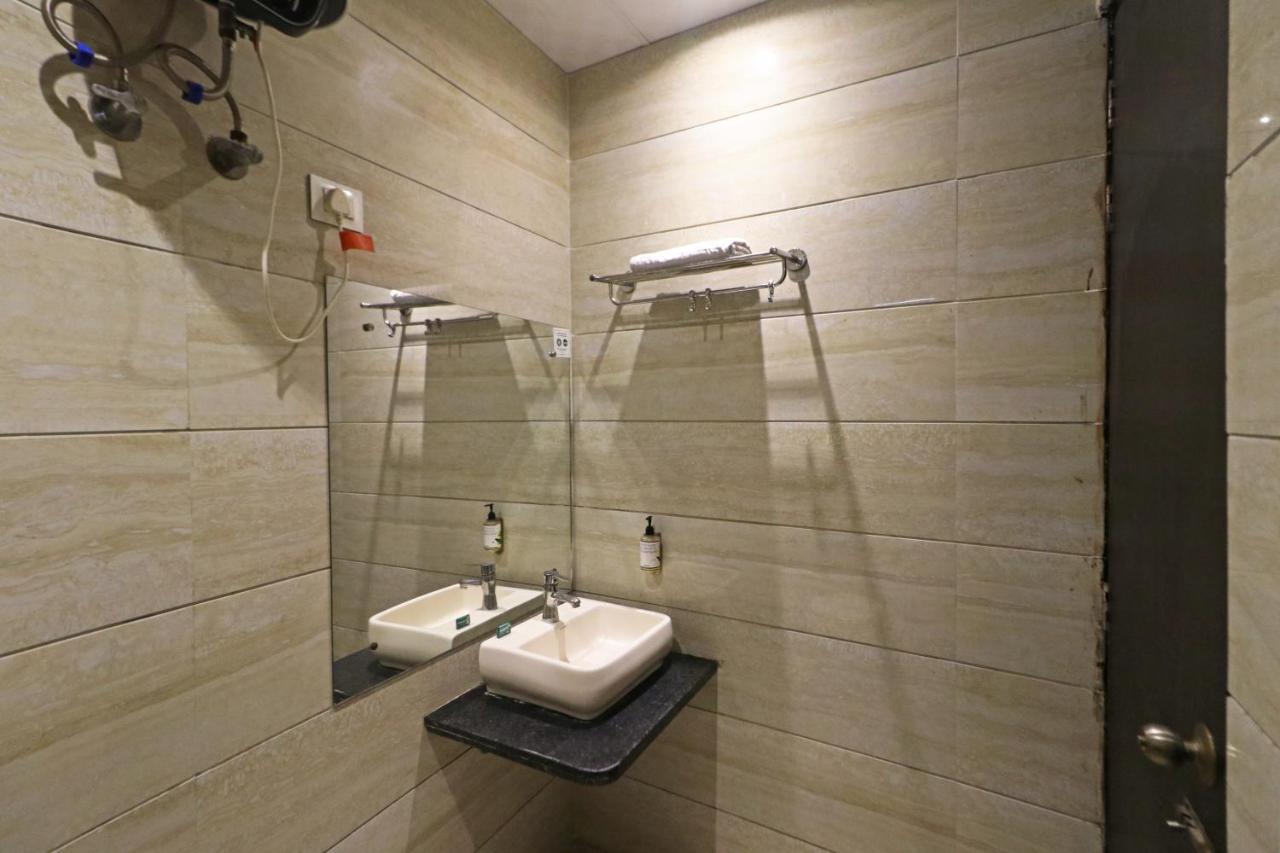 نيودلهي Hotel Paragon Suites المظهر الخارجي الصورة